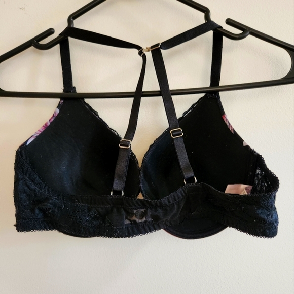 La Vie en Rose Push-Up Magnetic Front Closure 36C/80C Floral Lace Sexy Black Bra - Picture 4 of 8